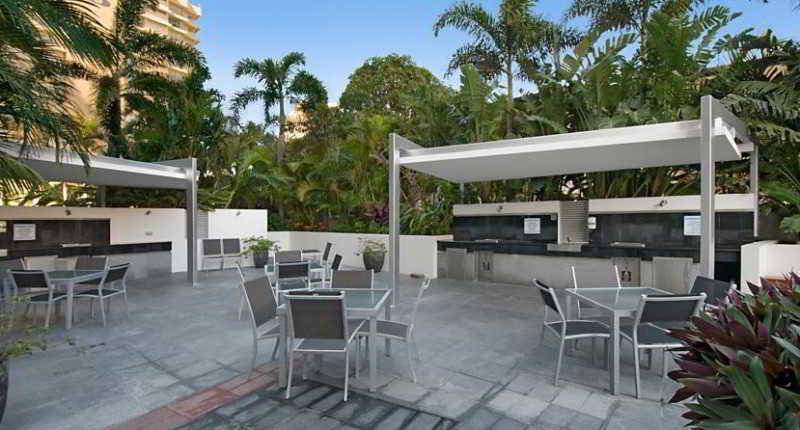 리조트 Artique Surfers Paradise   Official