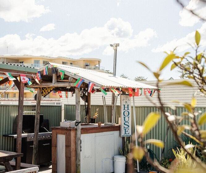 Boardrider Backpackers And Budget Motel