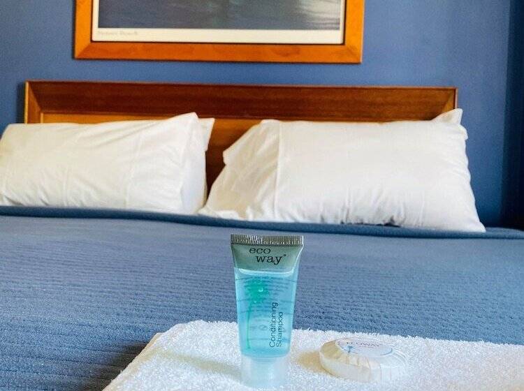 Boardrider Backpackers And Budget Motel