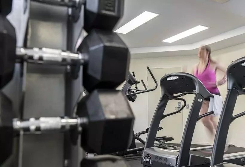 Grand Hotel And Apartments Townsville