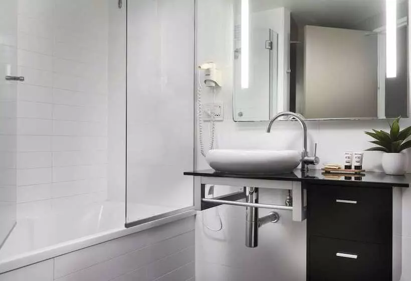 Grand Hotel And Apartments Townsville