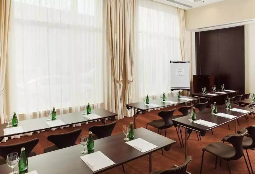 هتل Crowne Plaza Moscow  Tretyakovskaya, An Ihg