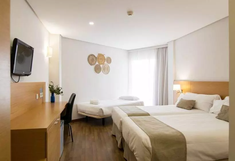 هتل Cullera Holiday