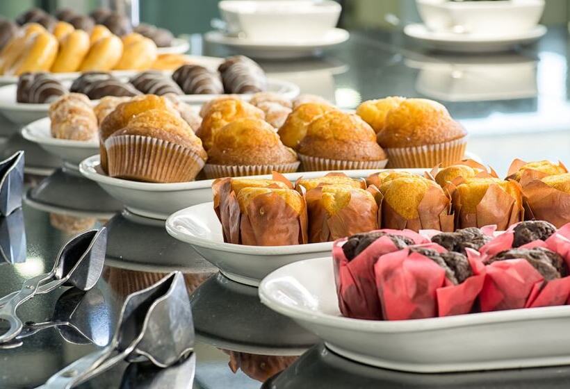 فندق Cullera Holiday