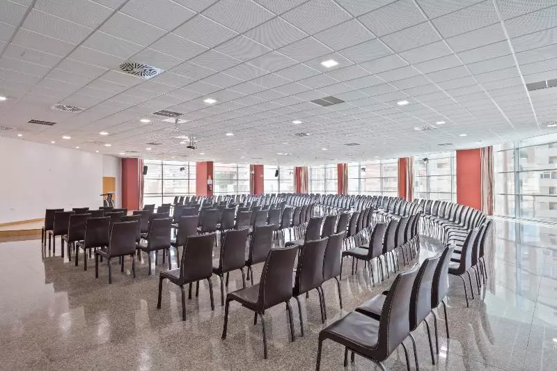 هتل Cullera Holiday