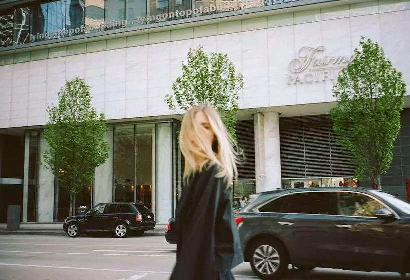 Отель Fairmont Pacific Rim