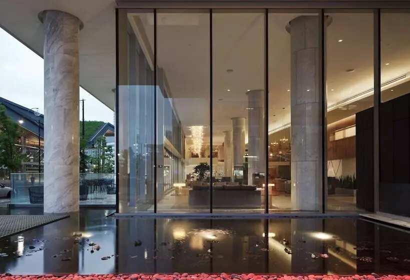 Отель Fairmont Pacific Rim