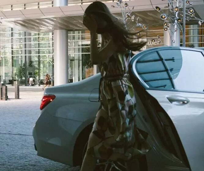 Отель Fairmont Pacific Rim