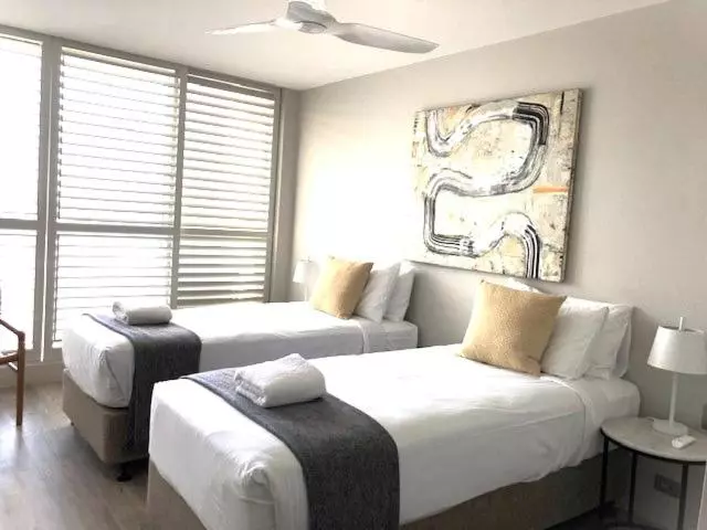 호텔 Golden Sands On The Beach Absolute Beachfront Apartments