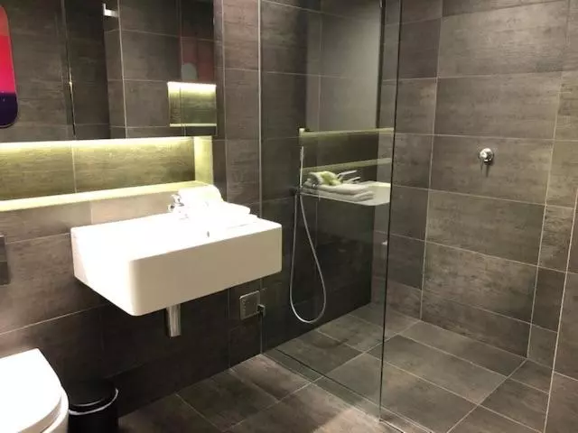 호텔 Golden Sands On The Beach Absolute Beachfront Apartments