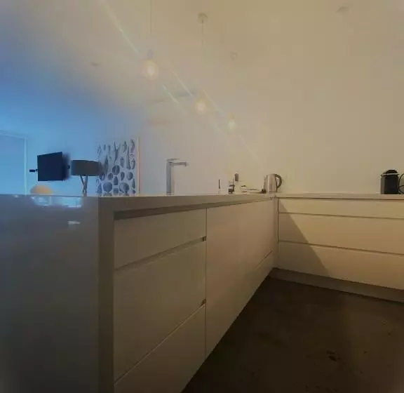 호텔 Golden Sands On The Beach Absolute Beachfront Apartments