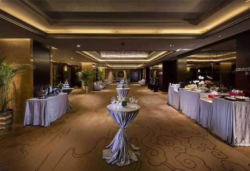 هتل Hilton Xiamen