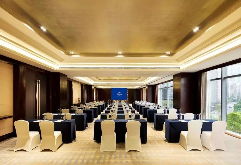 هتل Hilton Xiamen