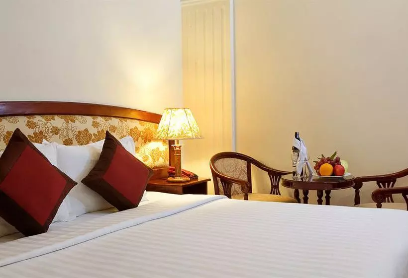 هتل Alagon Central & Spa