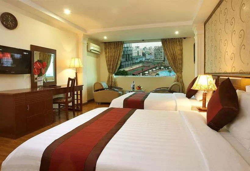 هتل Alagon Central & Spa