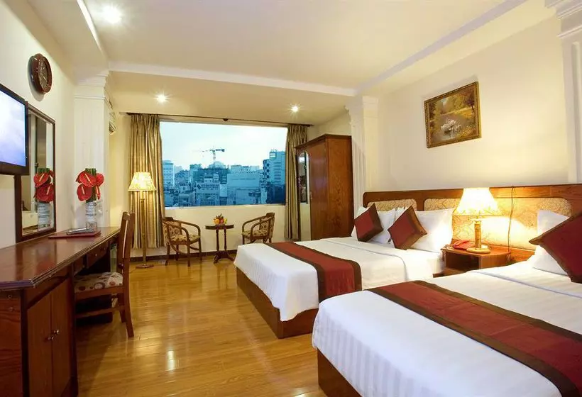 هتل Alagon Central & Spa