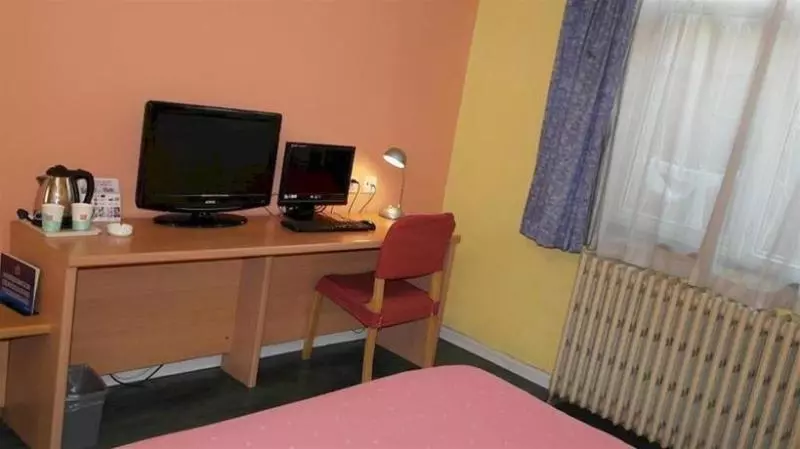 هتل Home Inn Fangzhuang