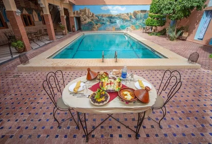 בית מלון כפרי Hôtel Zaghro