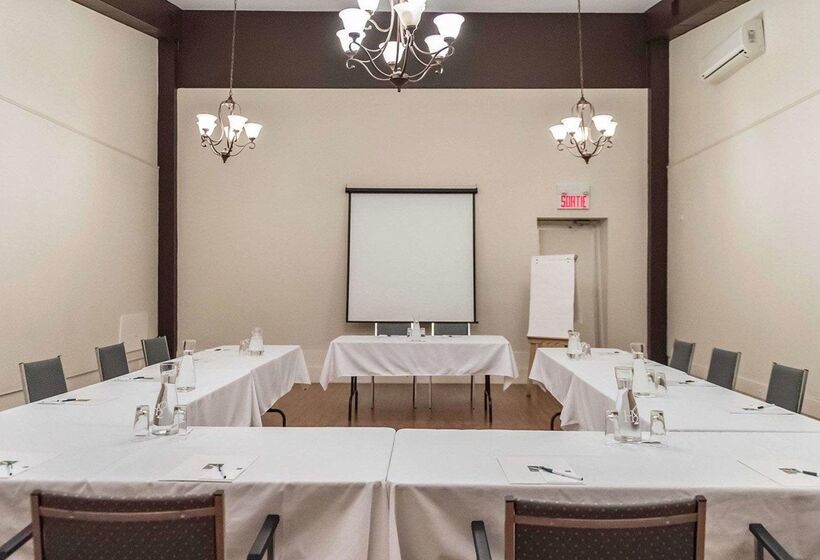 فندق Quality Inn  Mont Laurier