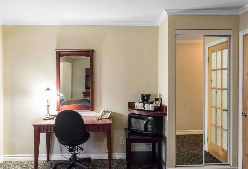 فندق Quality Inn  Mont Laurier