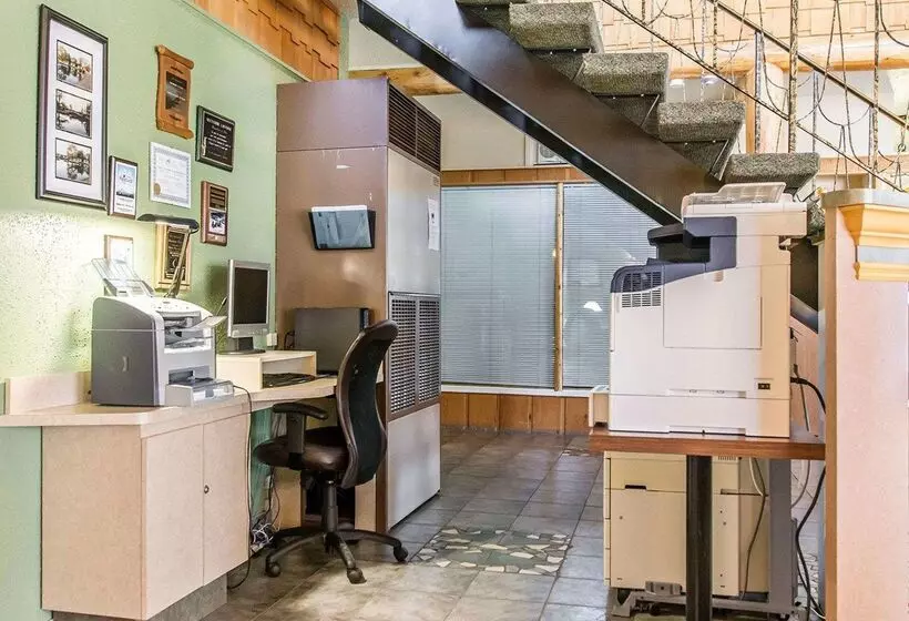 فندق Quality Inn