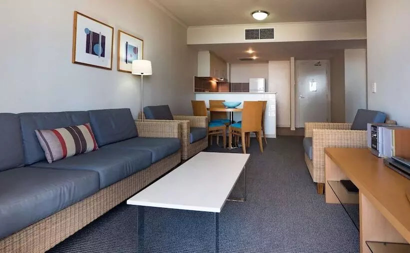 فندق Swell Resort Burleigh Heads