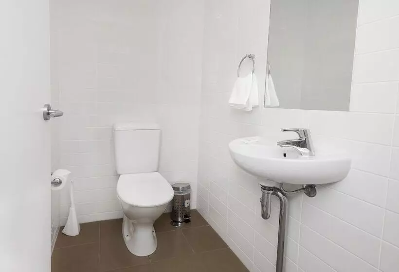 فندق Swell Resort Burleigh Heads