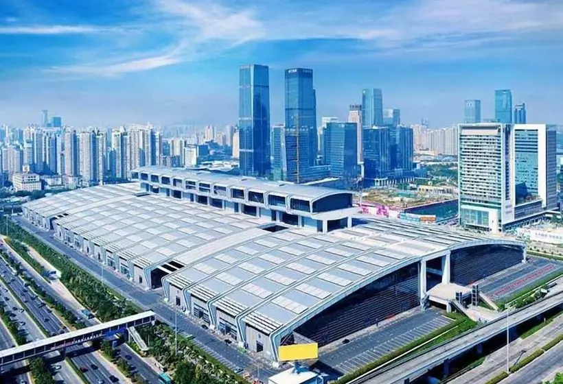 בית מלון כפרי The Ritz Carlton, Shenzhen, Nearby Futian Cbd, Convention & Exhibition Center, Futian Railway Statio