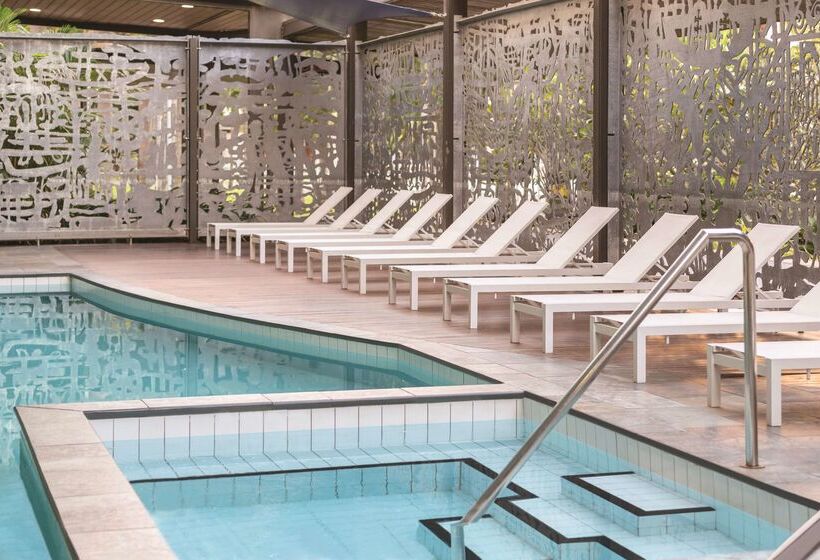 Vibe Hotel Darwin Waterfront