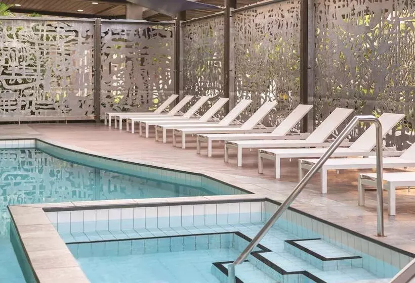 Vibe Hotel Darwin Waterfront