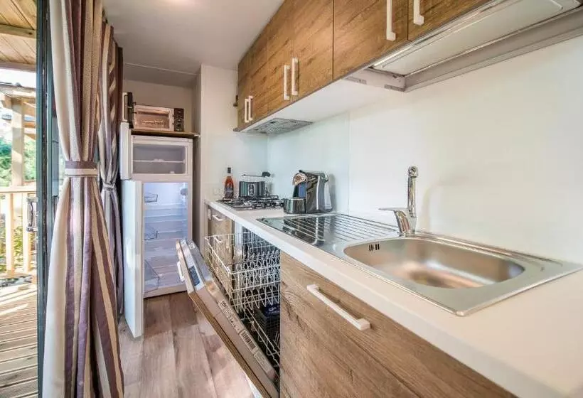 Hu Norcenni Girasole Village