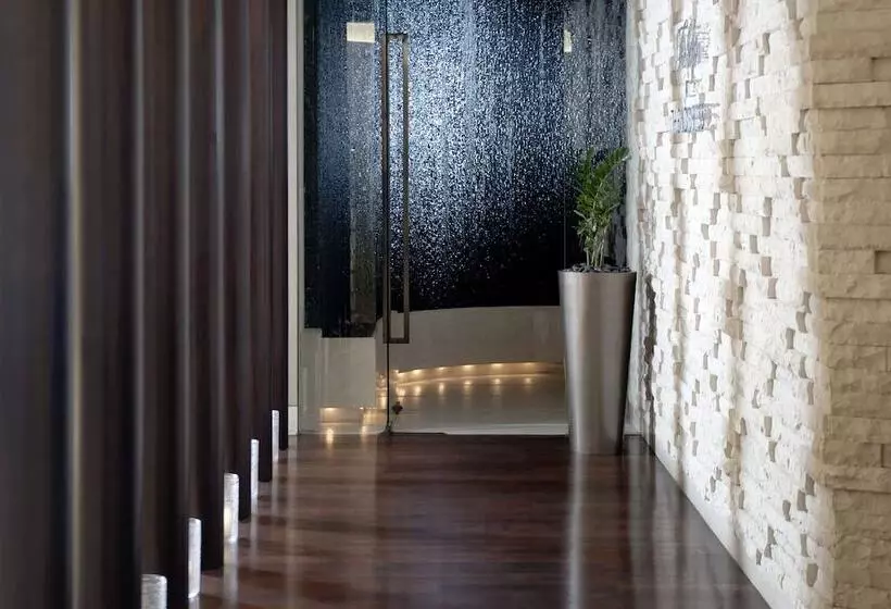 Jw Marriott Hotel Marina