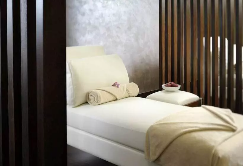 Jw Marriott Hotel Marina