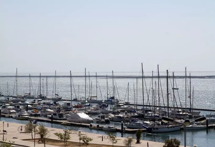 Real Marina Residence