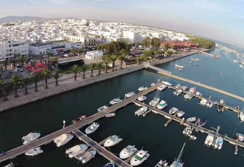 Real Marina Residence