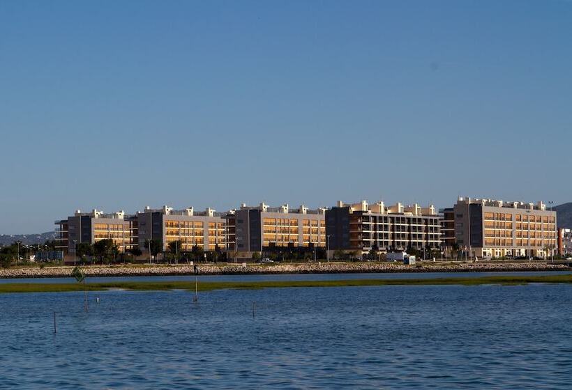 Real Marina Residence