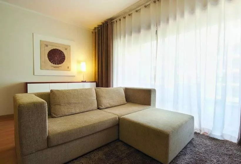 Real Marina Residence