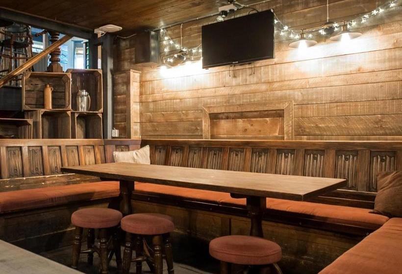فندق صغير Pub On The Hoe