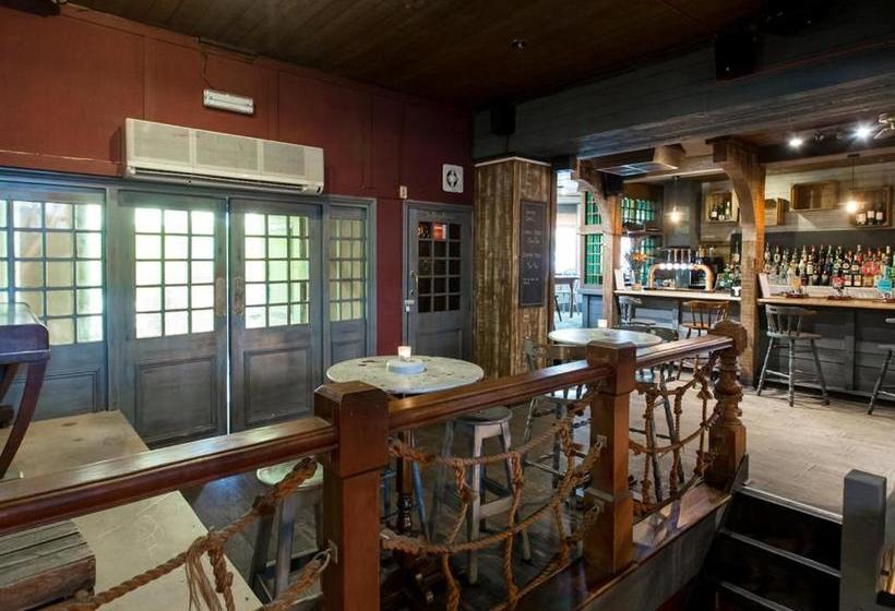 فندق صغير Pub On The Hoe