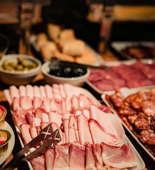 هتل Biador Apartments