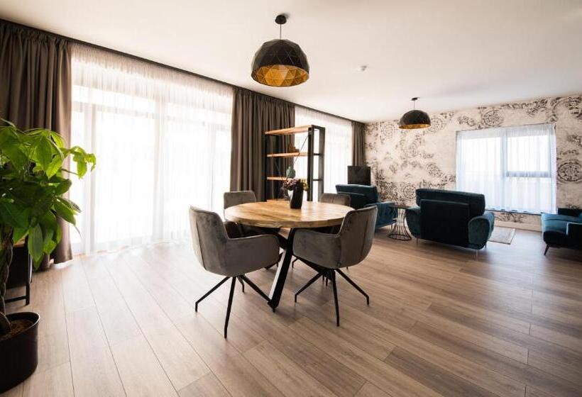 هتل Biador Apartments