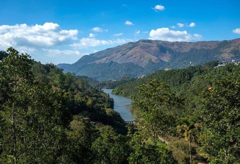 ホテル Lake Forest Munnar