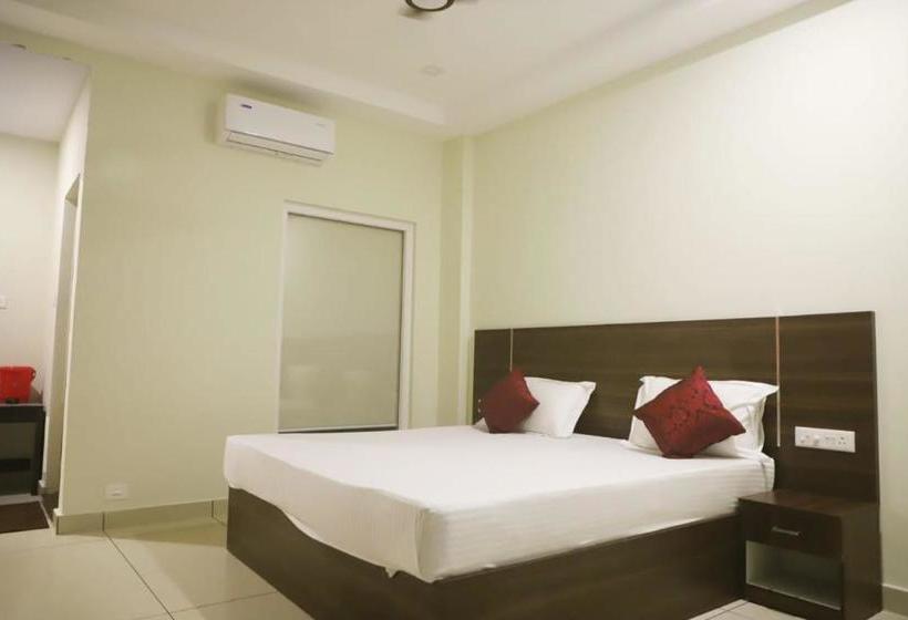 ホテル Lake Forest Munnar