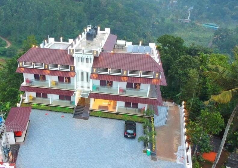 ホテル Lake Forest Munnar