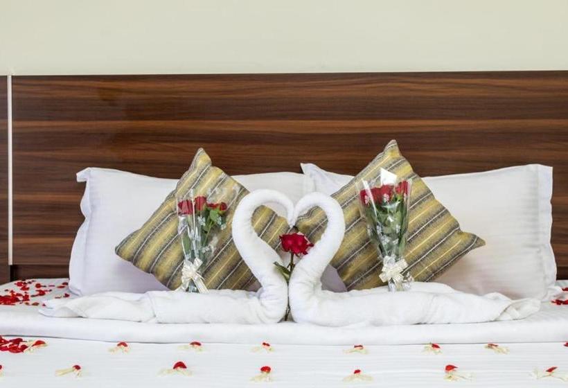 ホテル Lake Forest Munnar