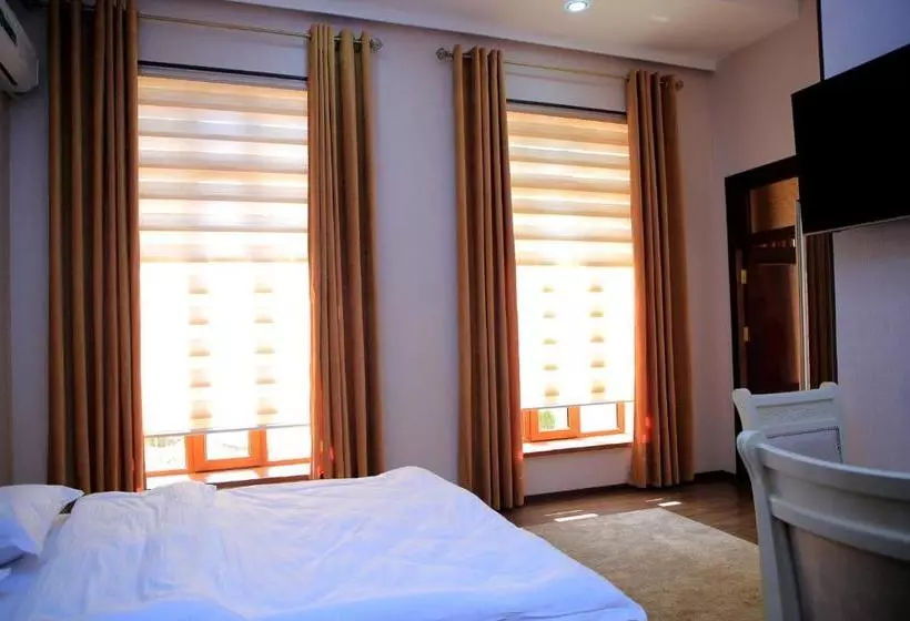 Hotel Luxe House