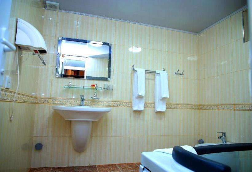 בית מלון כפרי Luxe House