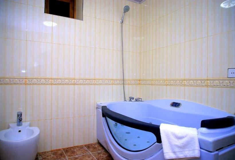 בית מלון כפרי Luxe House