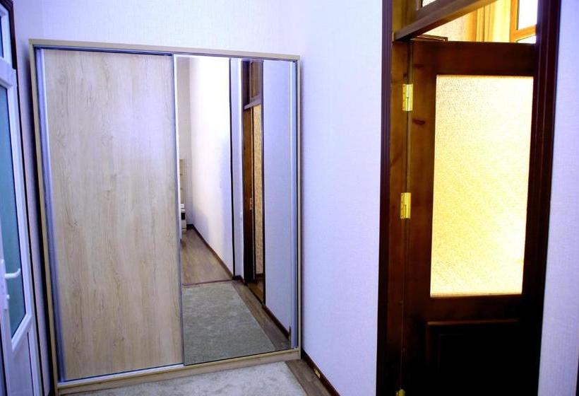 בית מלון כפרי Luxe House