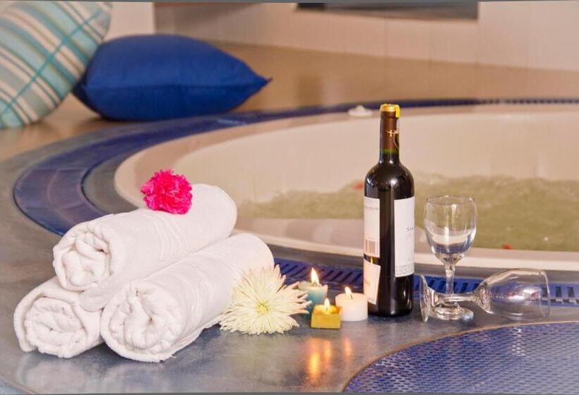 ホテル Piedras Blancas   Comfenalco Antioquia